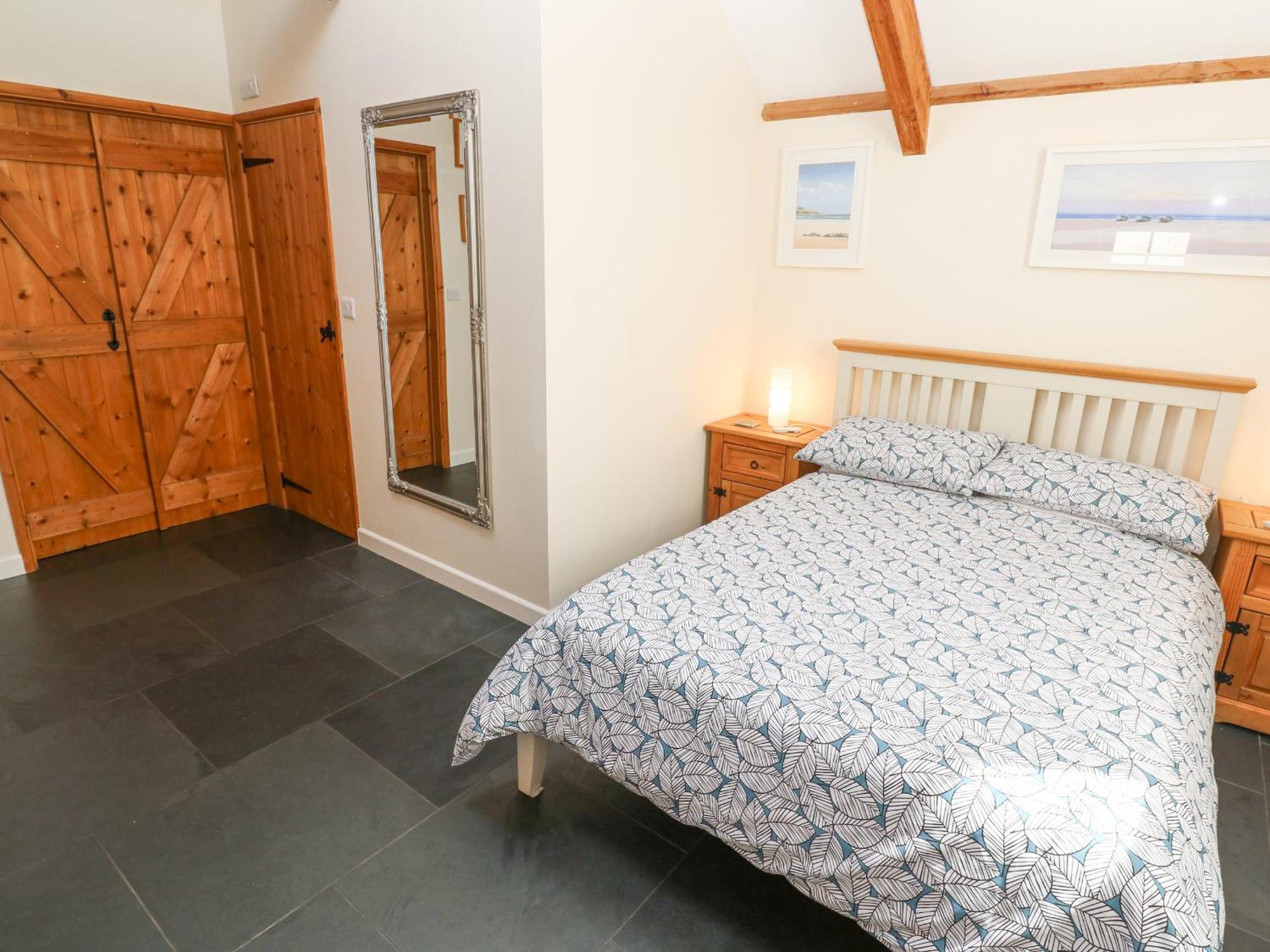 Godolphin Barn Villa Хелстън Екстериор снимка